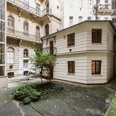 The Center Vintage & Hancrafted Budapest Exterior foto